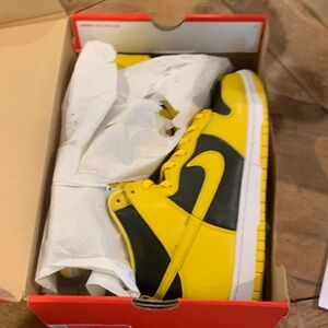 Nike Dunk Varsity Maize 2012 *rare grail